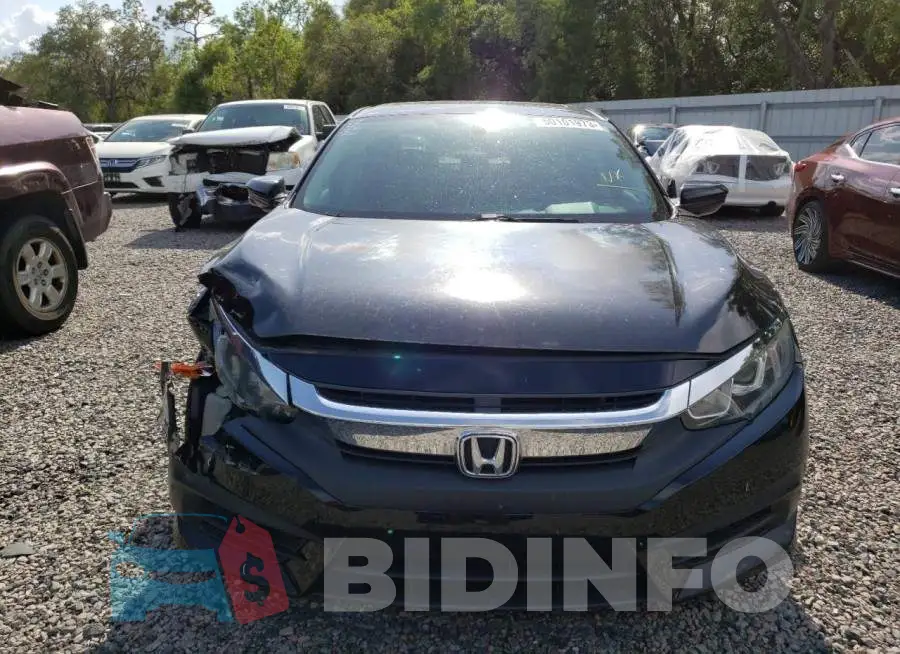 19XFC2F76GE050842 Photo# 5