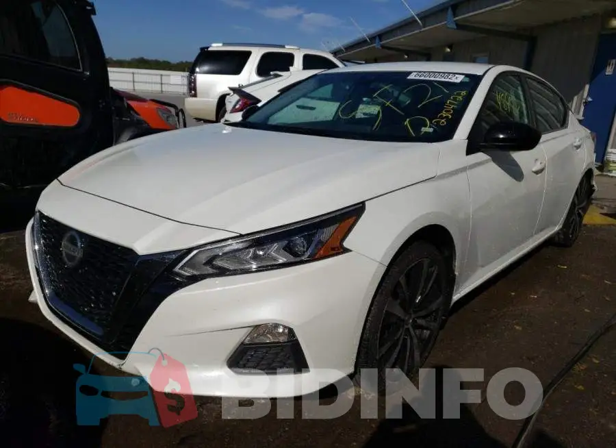 1N4BL4CV0MN355053 Photo# 2