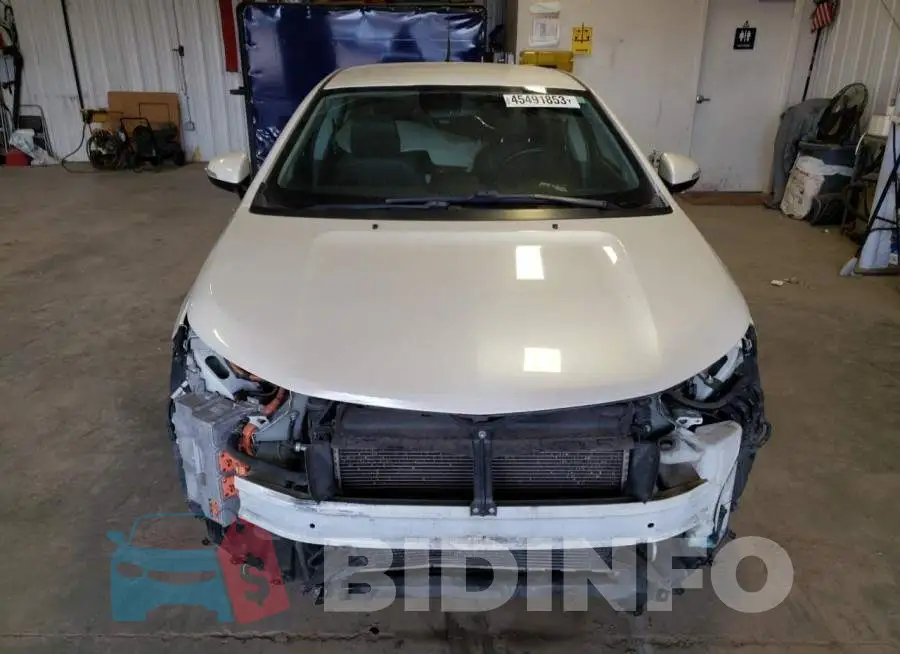 1G1RB6E45EU165342 Photo# 5