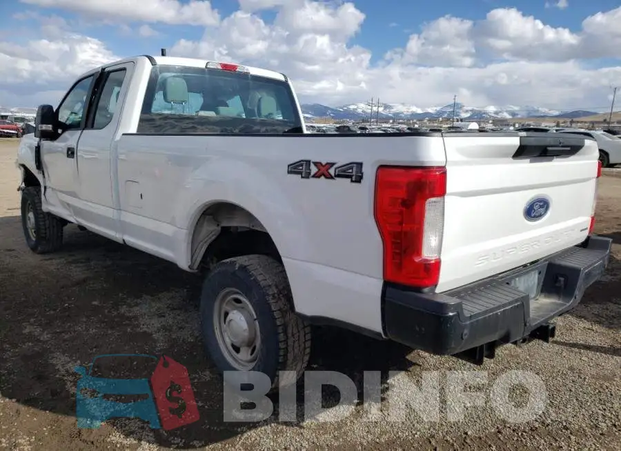 1FT7X2B69HEC10621 Photo# 2
