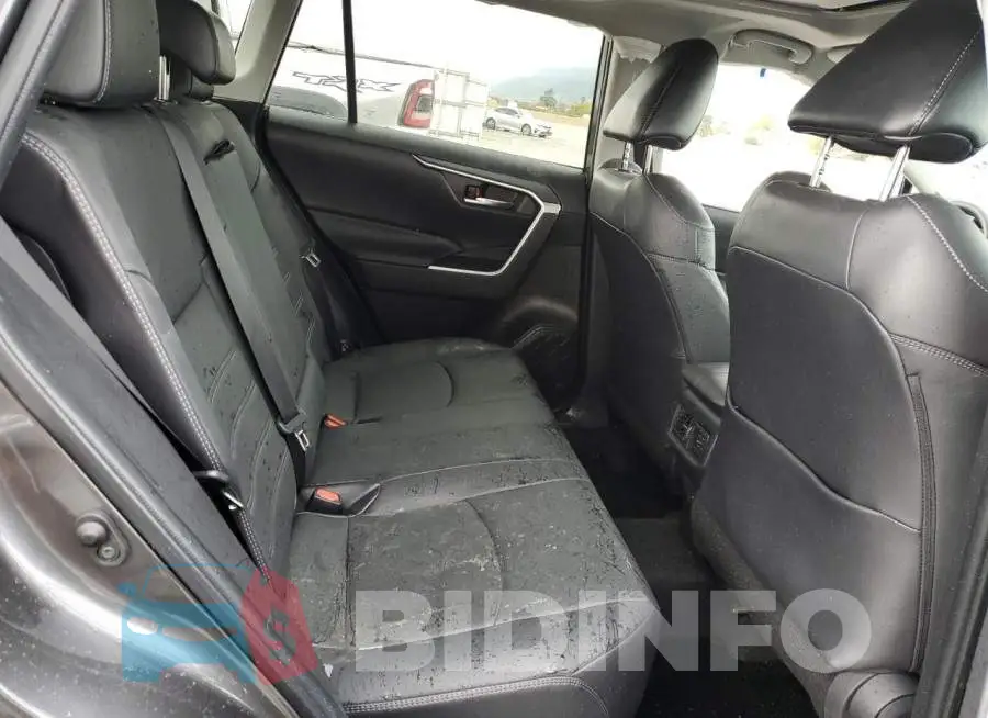 2T3C1RFV3NC173162 Photo# 11