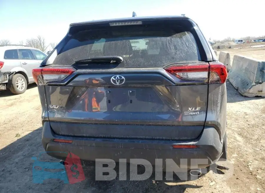 2T3P1RFV5MC236584 Photo# 6