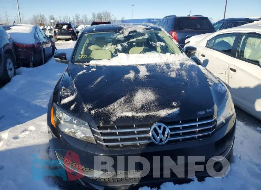 1VWBN7A3XEC072550 Photo# 5