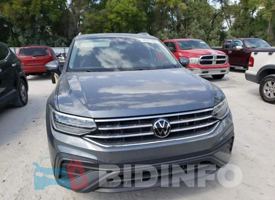 3VV3B7AX6NM069194 Photo# 5