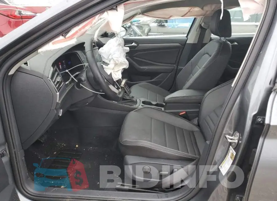 3VW7M7BU1NM025647 Photo# 7