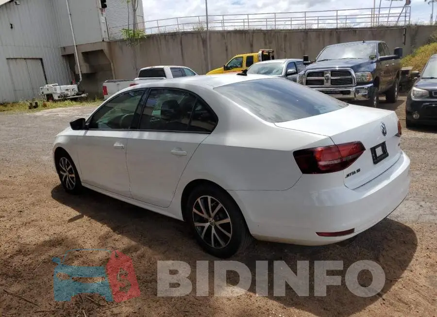 3VWD67AJ7GM382581 Photo# 2