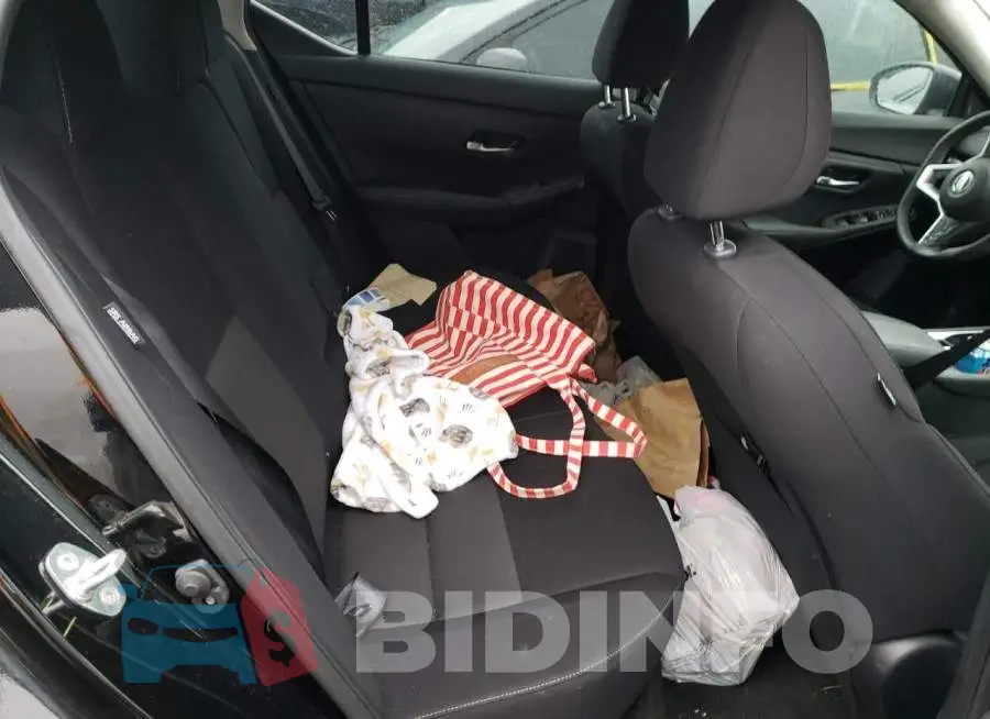 3N1AB8CV2NY284641 Photo# 10