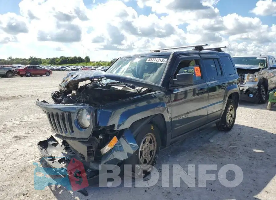 1C4NJPBB1GD656575 Photo# 2