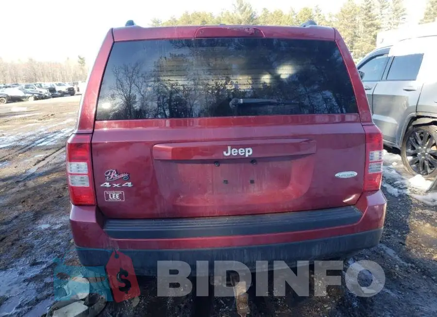 1C4NJRFB8ED617050 Photo# 6