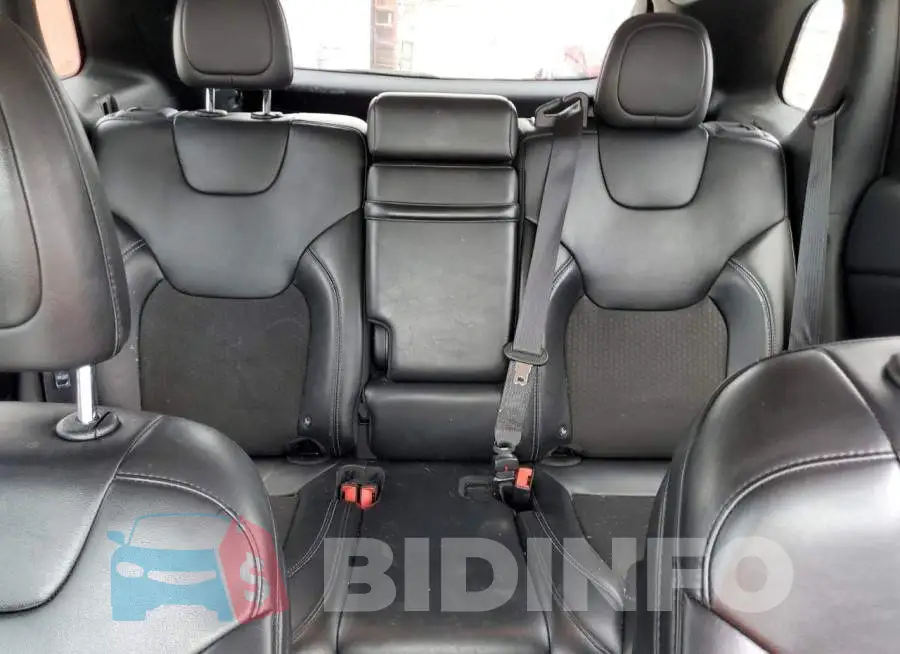 1C4PJMLB2KD181422 Photo# 10