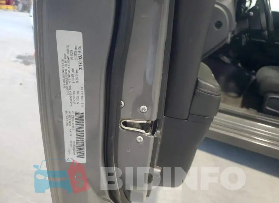 2C3CDXAG1KH510172 Photo# 12