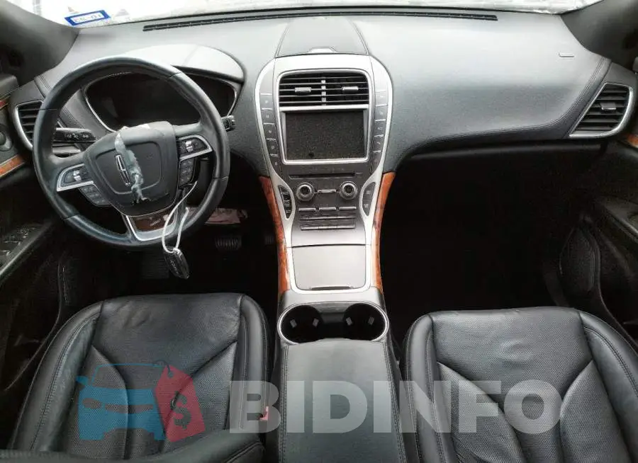 2LMPJ6LP3KBL42048 Photo# 8