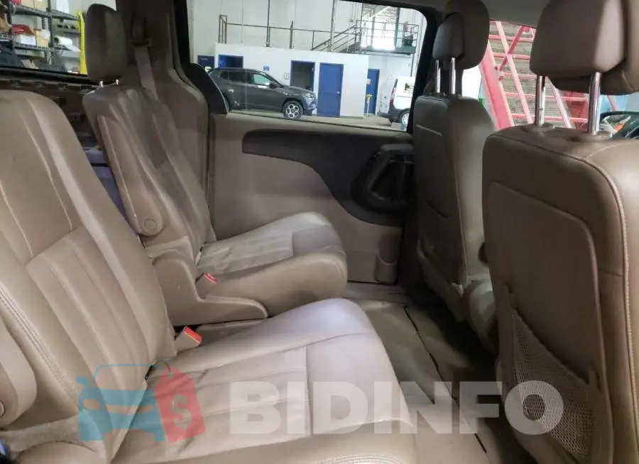 2C4RC1BGXER133716 Photo# 11