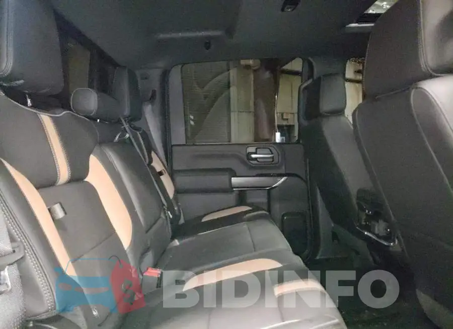 1GC4YPE75PF176817 Photo# 10