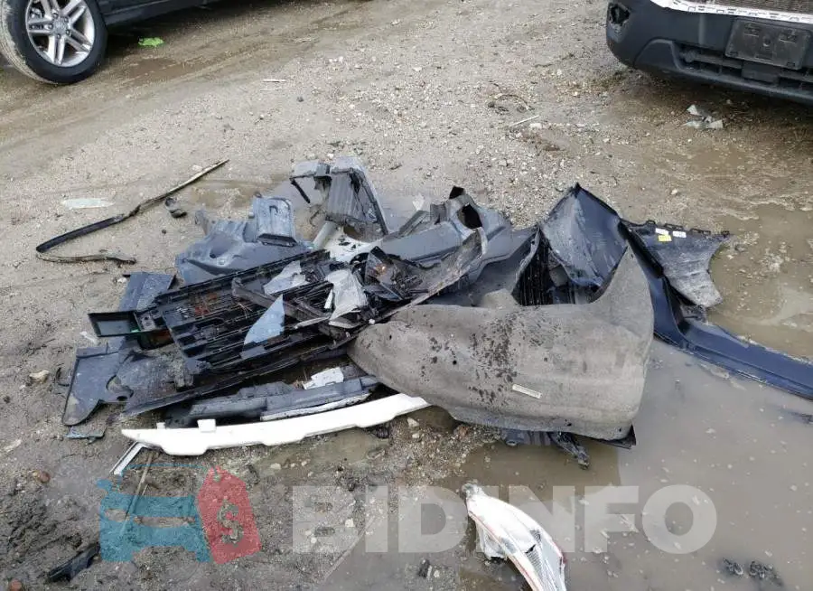 3GCPYCEF3KG264267 Photo# 12