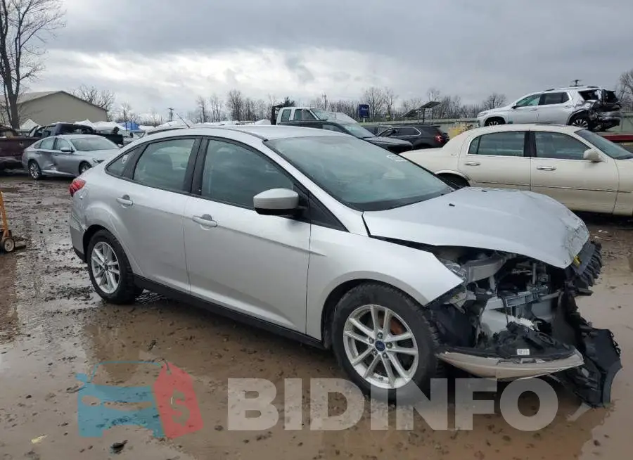 1FADP3F2XJL274447 Photo# 4