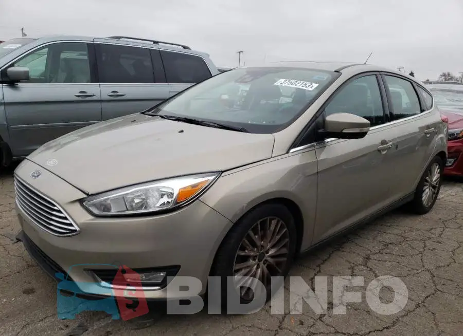 1FADP3N28GL242851 Photo# 1