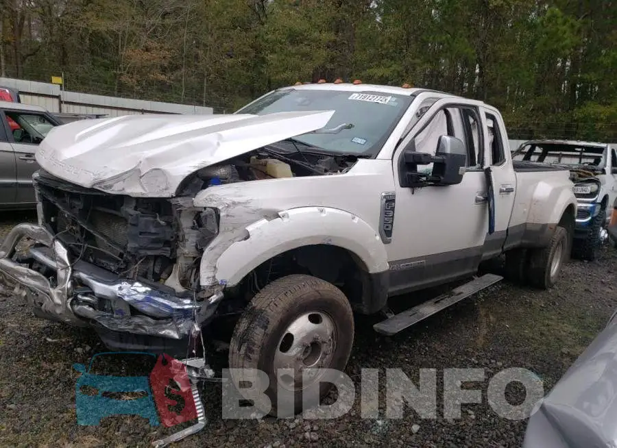 1FT8W3DT1JEB81539 Photo# 1