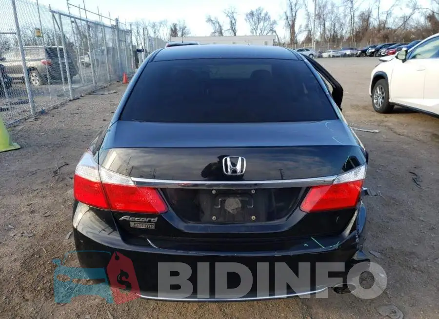 1HGCR2F30FA127822 Photo# 6