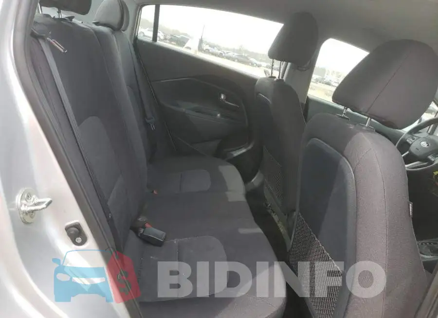KNADM4A35F6504083 Photo# 10