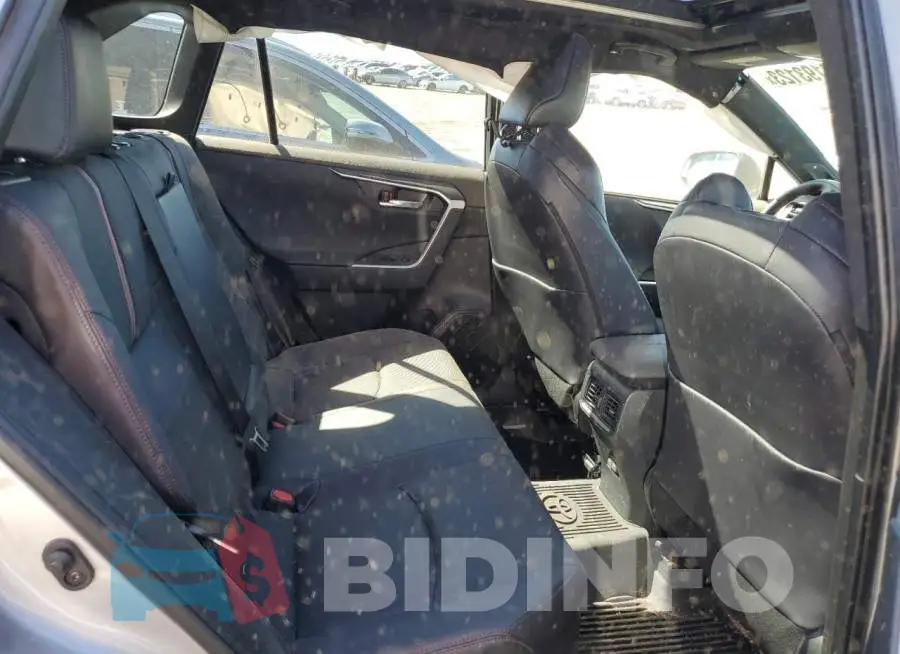 JTMFB3FV4PD112425 Photo# 10