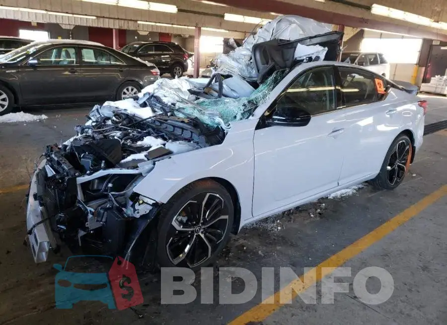 1N4BL4CV9PN302047 Photo# 1