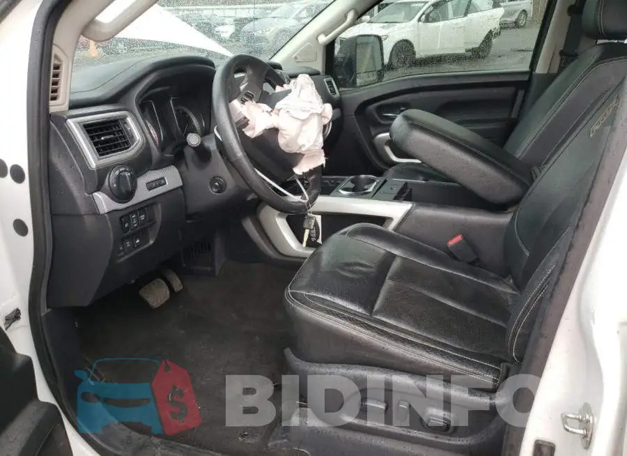 1N6AA1E56JN520149 Photo# 7