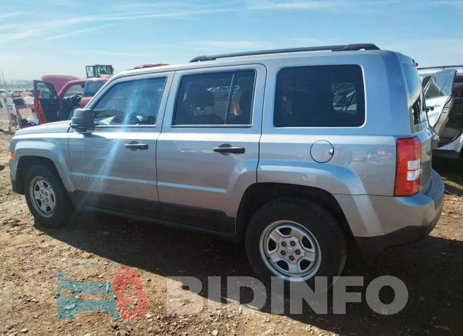 1C4NJPBB3ED893243 Photo# 2