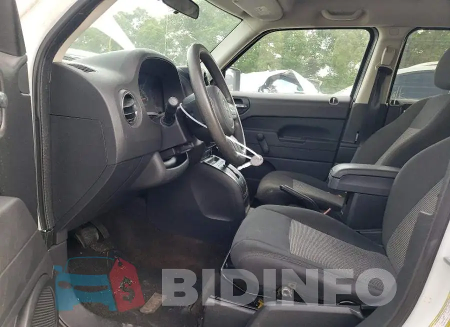 1C4NJPBB9ED798282 Photo# 7