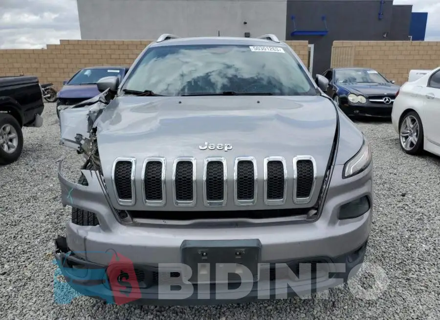 1C4PJLCB3FW741629 Photo# 5