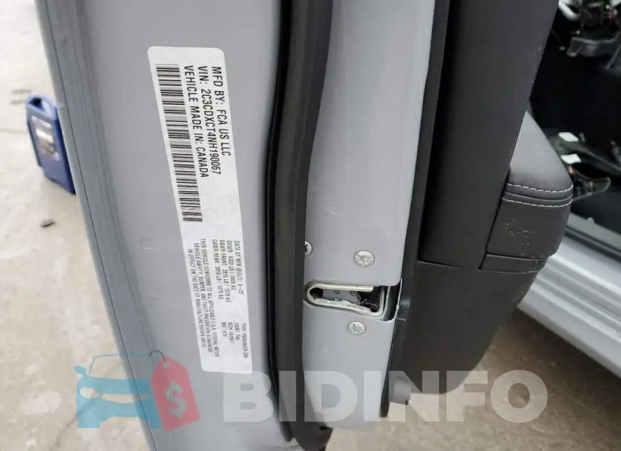 2C3CDXCT4NH190067 Photo# 12