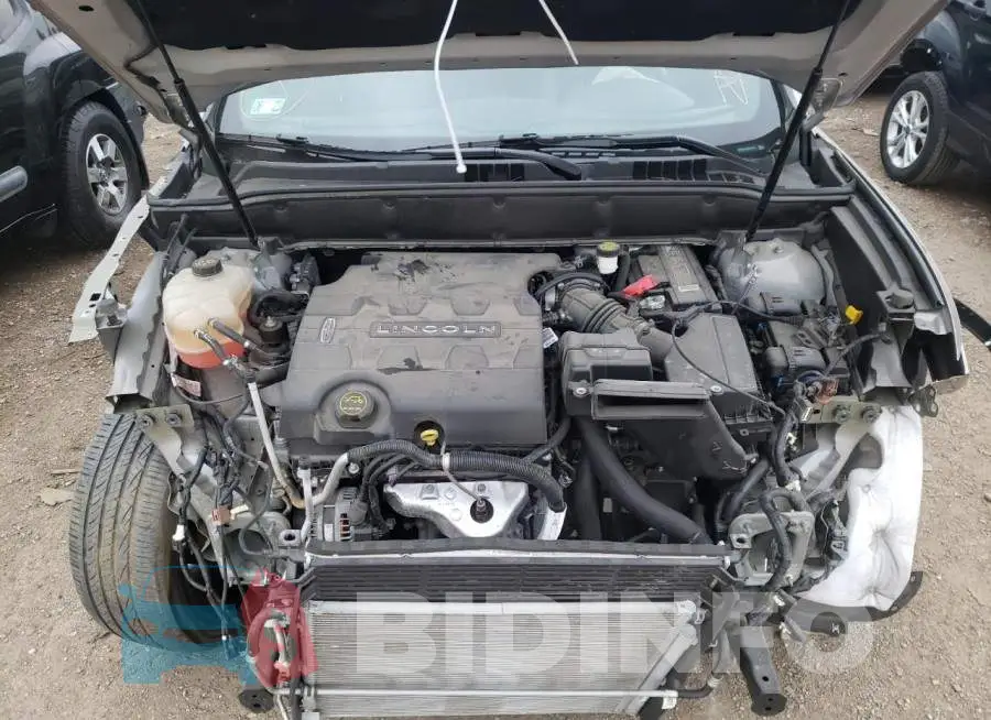 2LMPJ8LR5JBL42631 Photo# 11