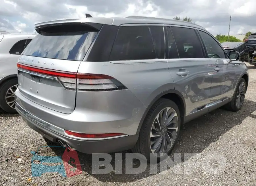 5LM5J7XC4MGL10038 Photo# 3
