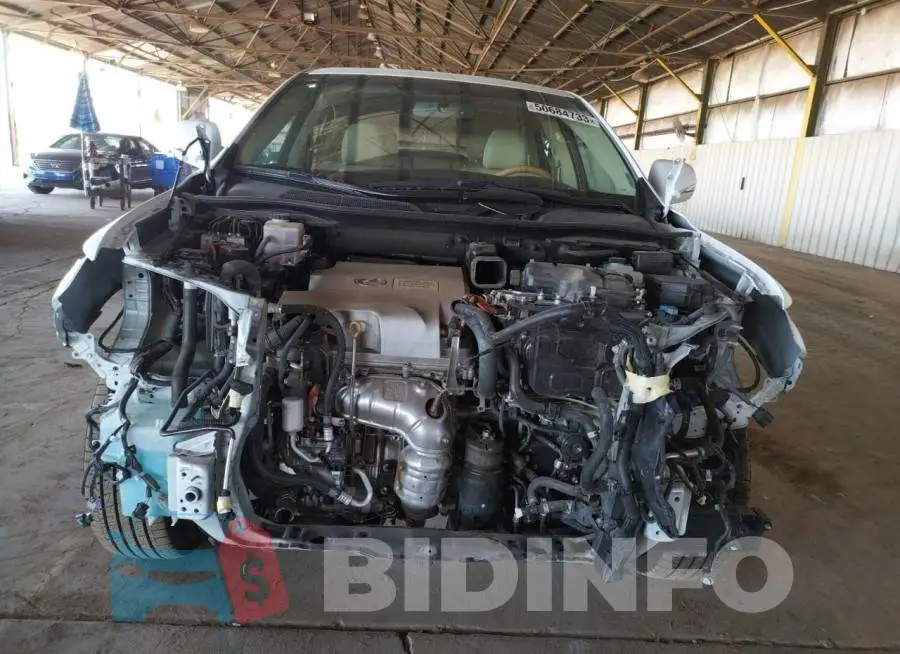 2T2ZB1BA3FC005037 Photo# 5