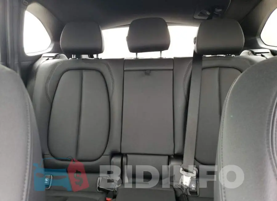 WBXJG7C06M5S71306 Photo# 10