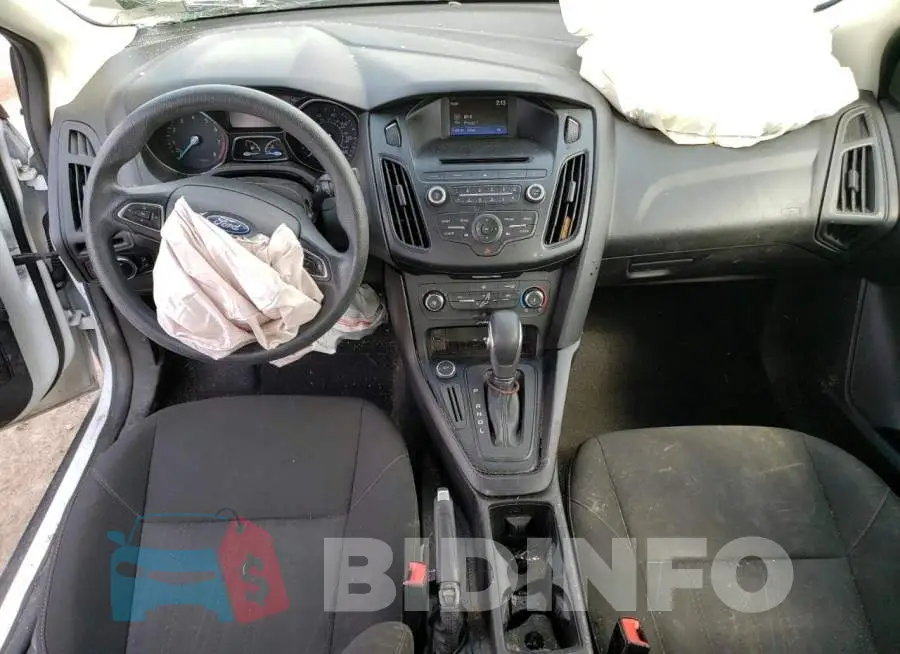 1FADP3E23FL299117 Photo# 8