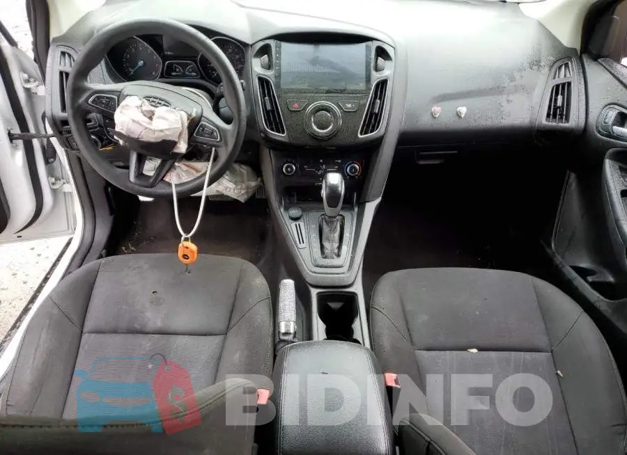 1FADP3F21FL201443 Photo# 8