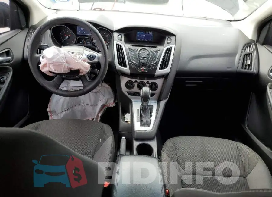 1FADP3F22EL218217 Photo# 8
