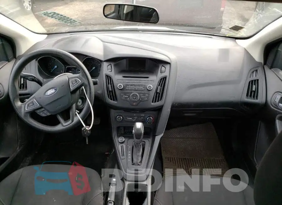 1FADP3F23GL390212 Photo# 8