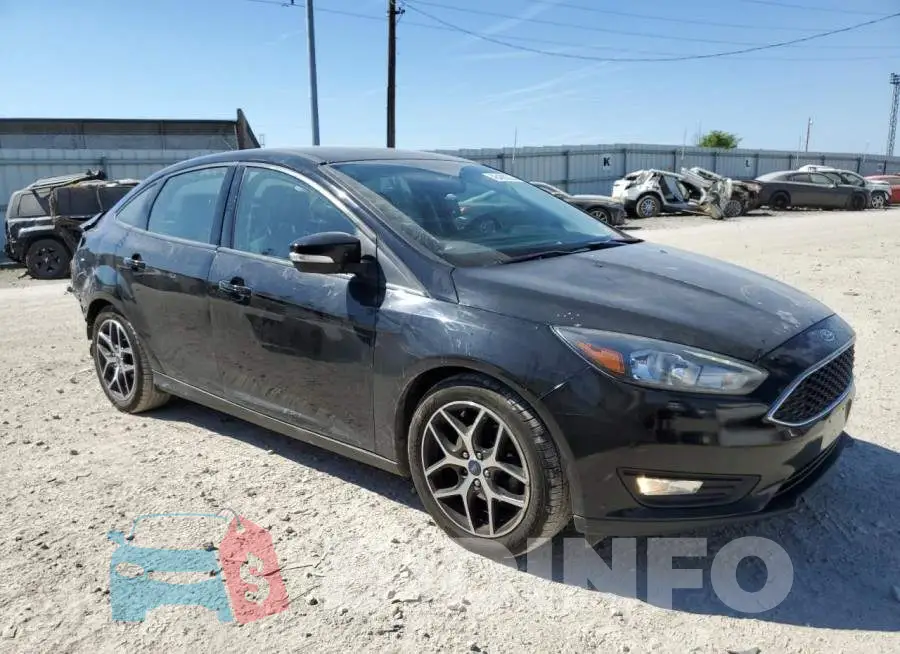 1FADP3H27HL339911 Photo# 4