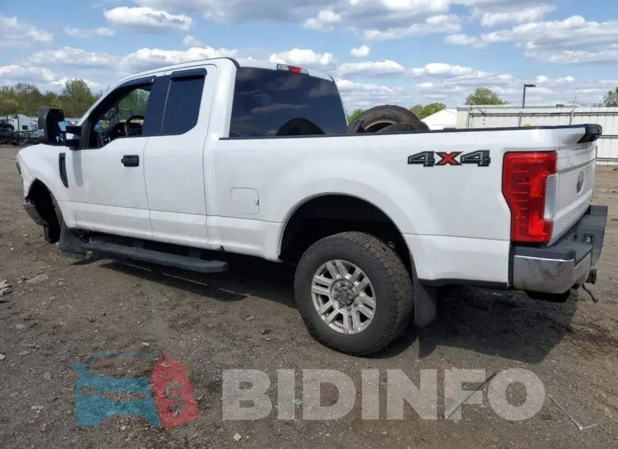 1FT7X2B62HEC45873 Photo# 2