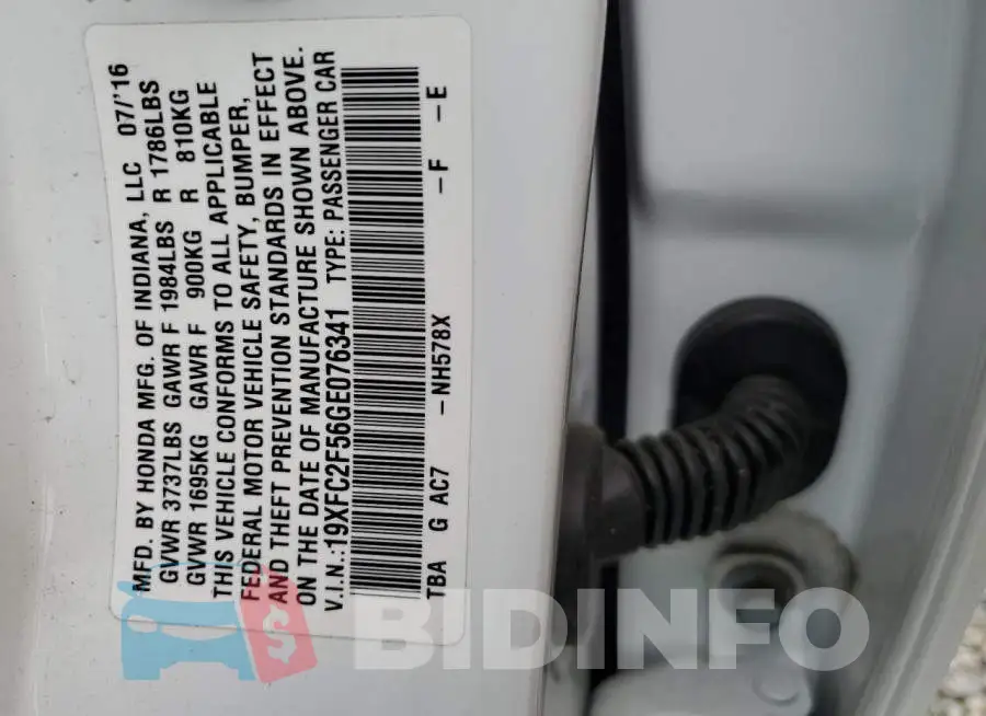 19XFC2F56GE076341 Photo# 12