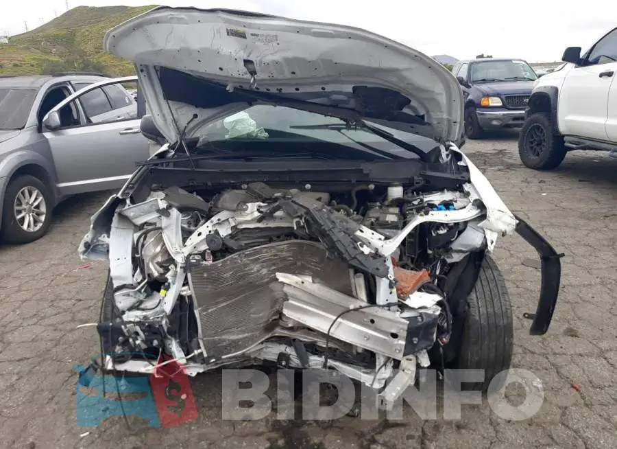 2T3F1RFV8MW207994 Photo# 5