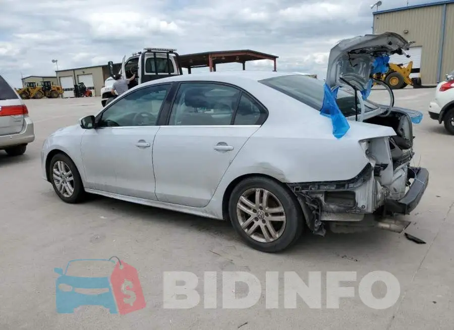 3VW2B7AJ4HM311925 Photo# 2