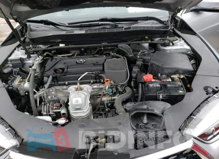 19UUB1F57JA008355 Photo# 11