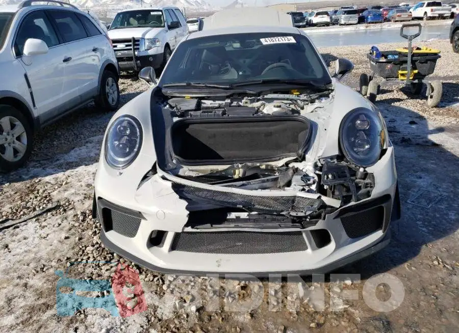WP0AC2A95JS174074 Photo# 5