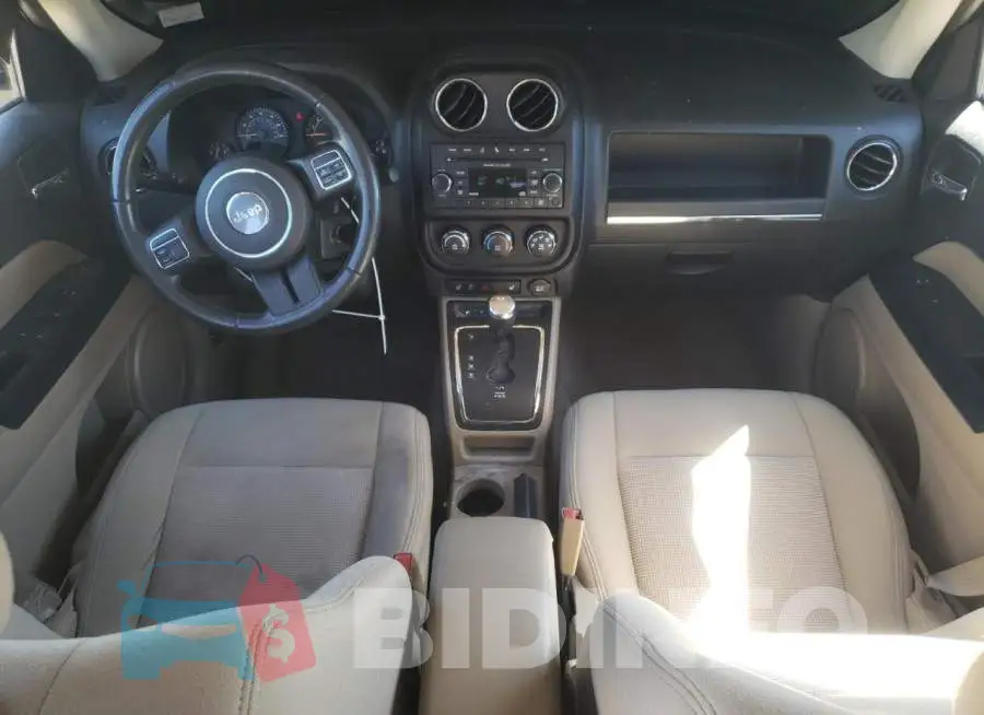 1C4NJRFB3ED762237 Photo# 8