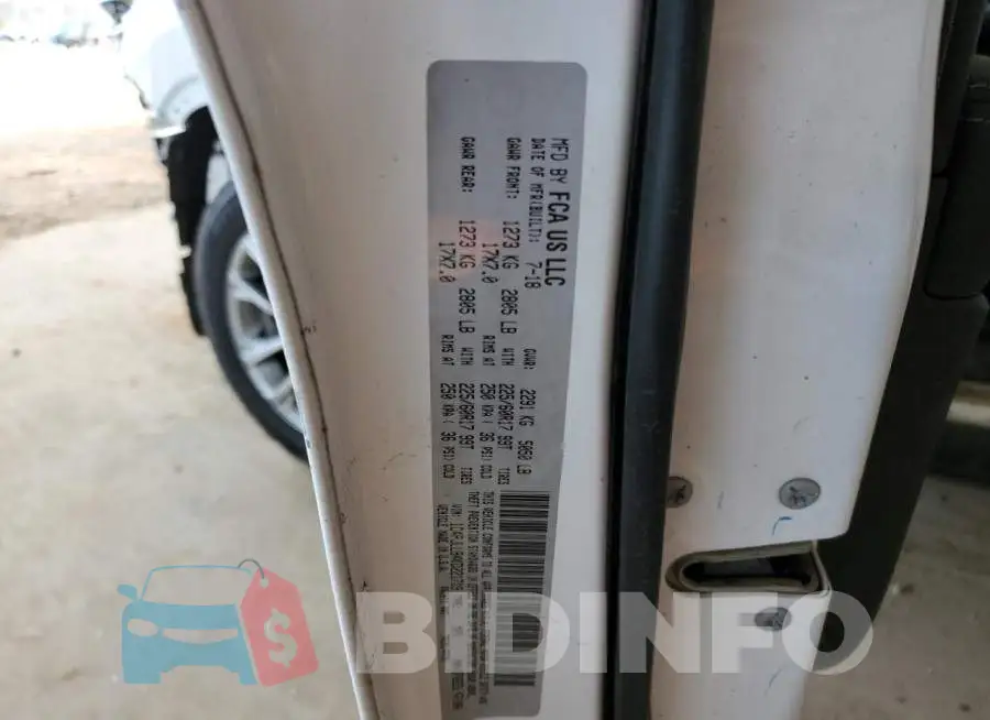 1C4PJLLB4KD221719 Photo# 13