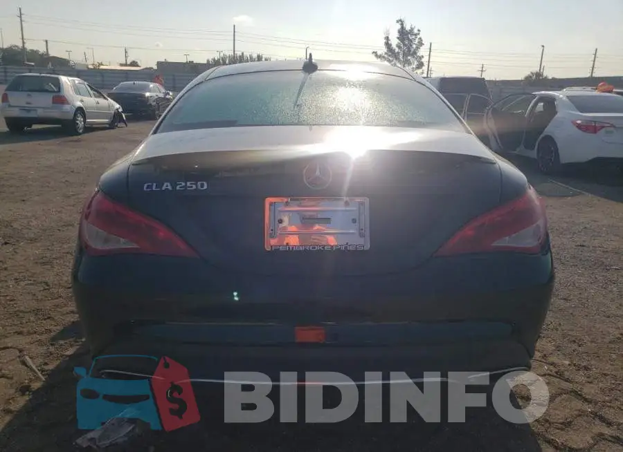 WDDSJ4EB0JN668916 Photo# 6