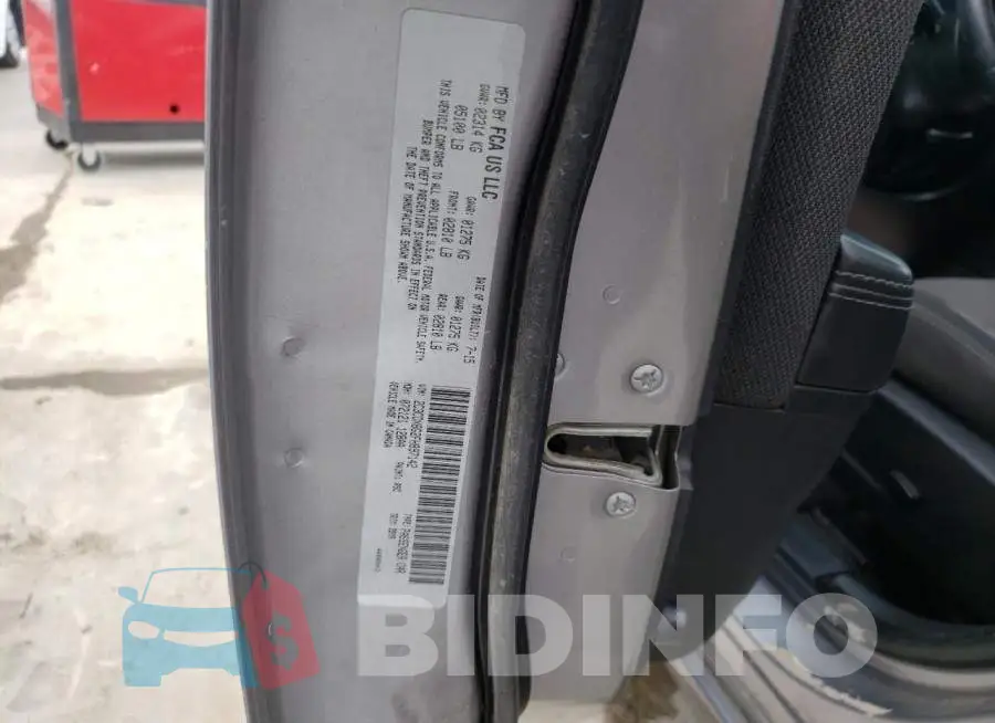 2C3CDXBG2FH897142 Photo# 12